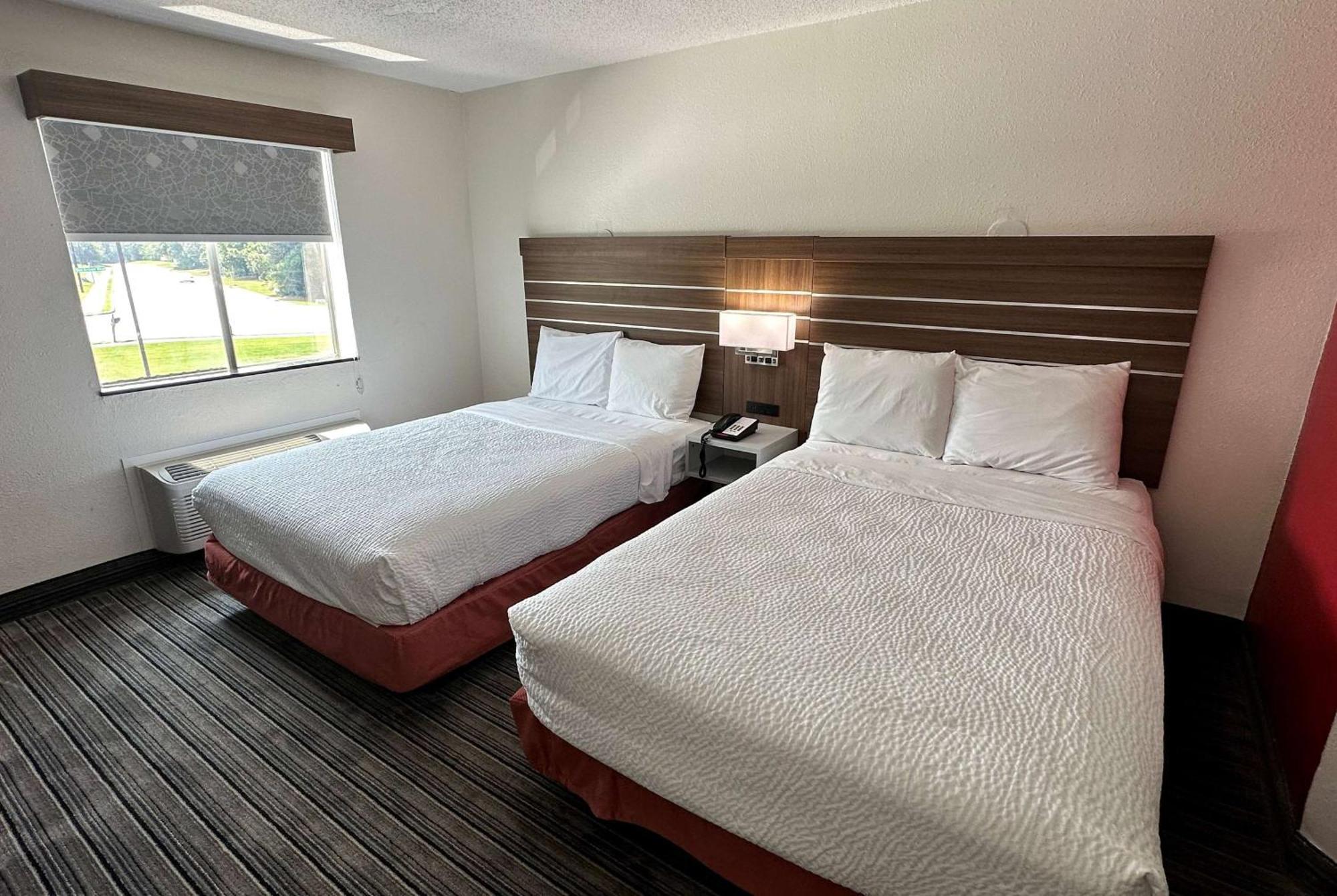 Hotel Ramada By Wyndham Lithia Springs Atlanta Exterior foto