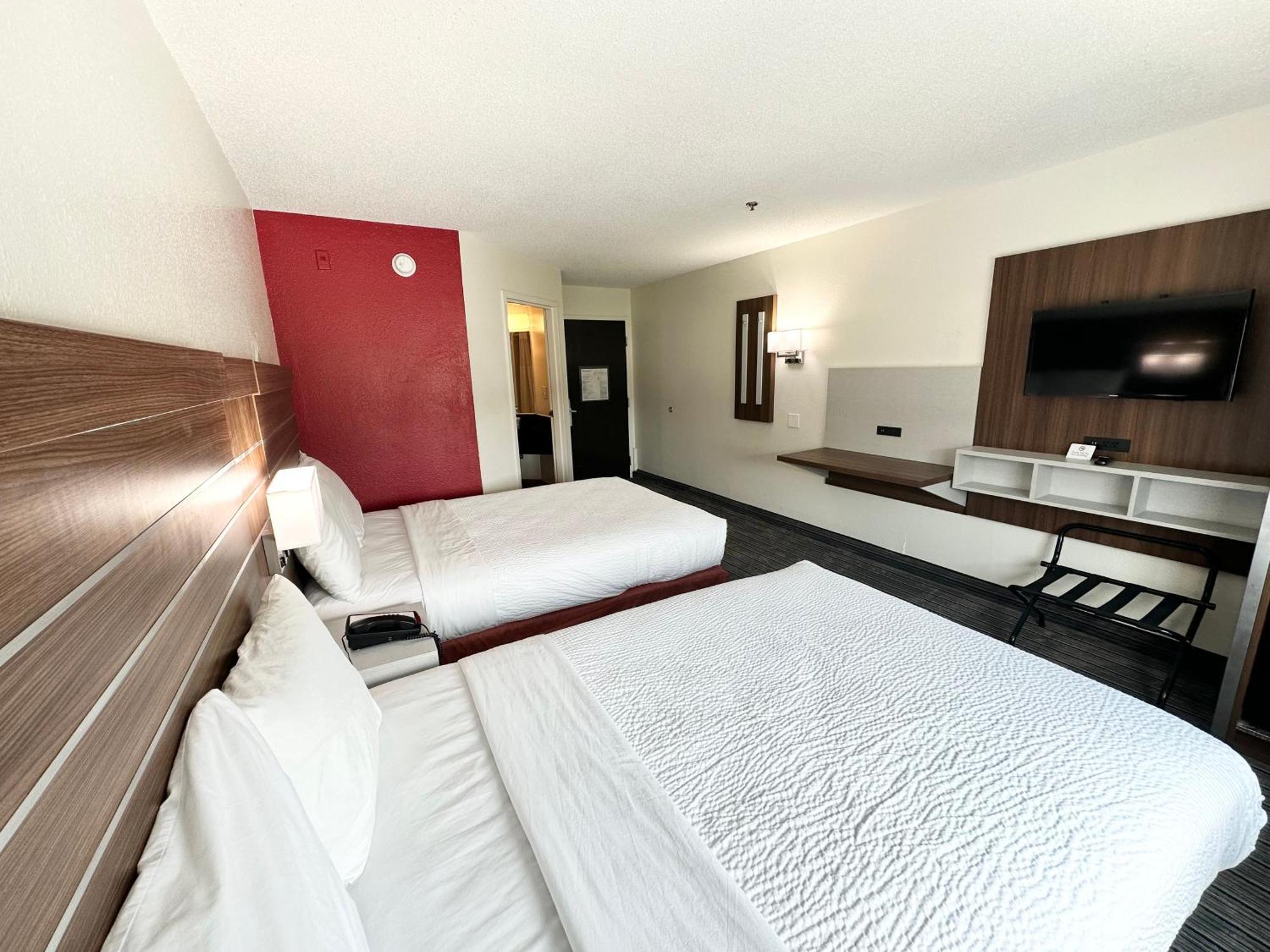 Hotel Ramada By Wyndham Lithia Springs Atlanta Exterior foto