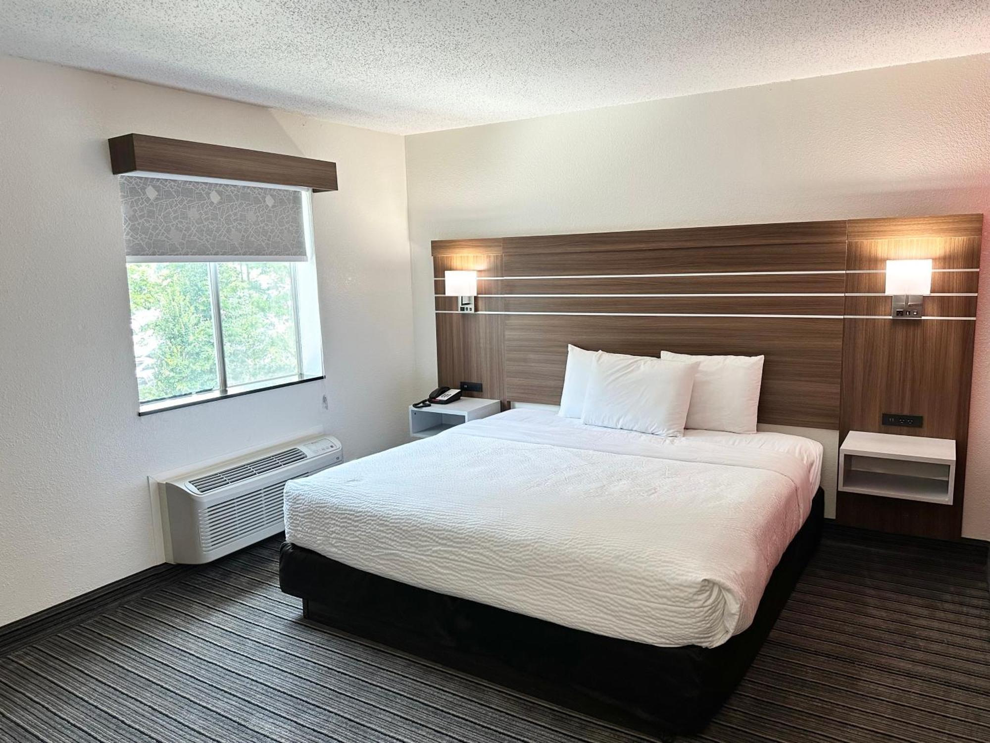Hotel Ramada By Wyndham Lithia Springs Atlanta Exterior foto